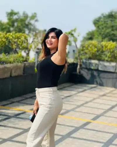 Call Girls Sahaswan Cash On Delivery